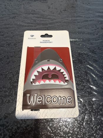 Porte passeport requin