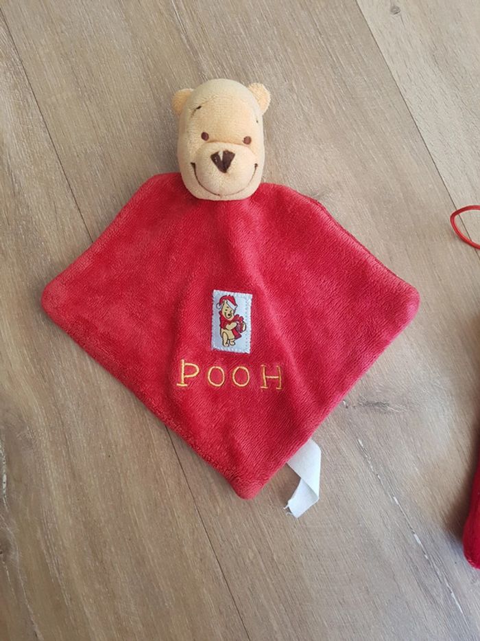 Doudou plat Winnie l'ourson