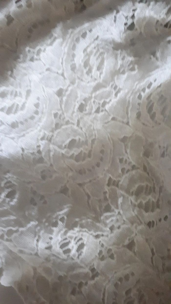short dentelle entierement doublé - photo numéro 2