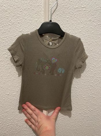 Joli t shirt 24 mois Catimini