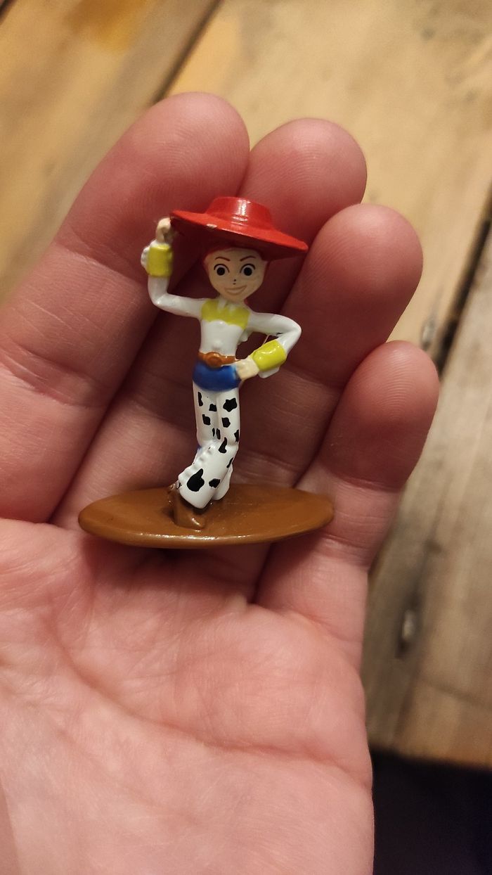 Figurine Disney/pixar metal