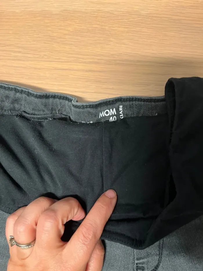 3 pantalons de grossesse Kiabi taille 40 - photo numéro 6