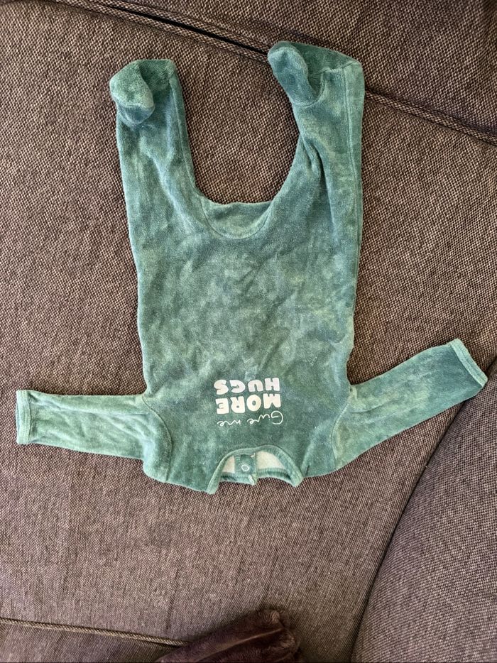 Petit lot de vêtements bébé garçon - photo numéro 3