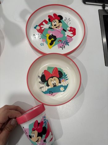 Lot assiette bol et gobelet