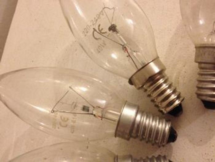 Lot d'ampoules petit culot à viser - photo numéro 5