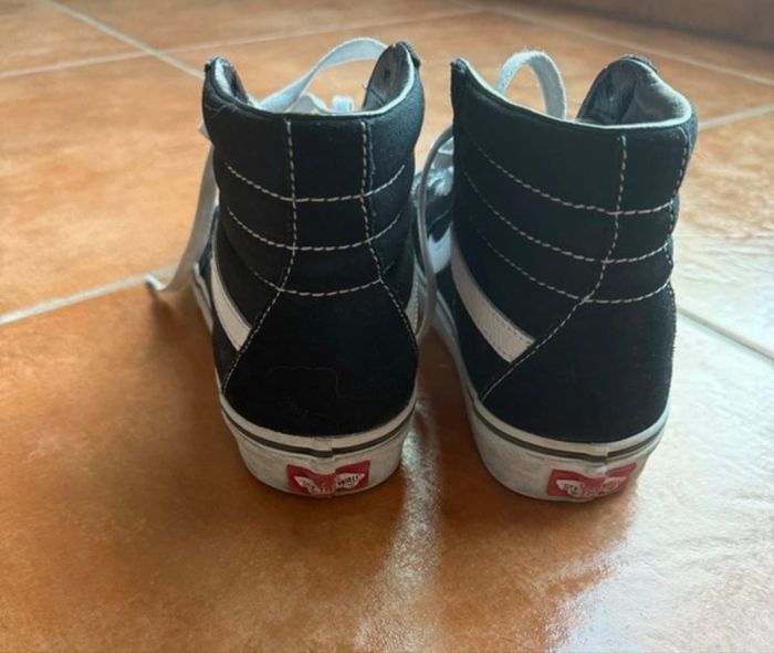 Vans montante - photo numéro 2