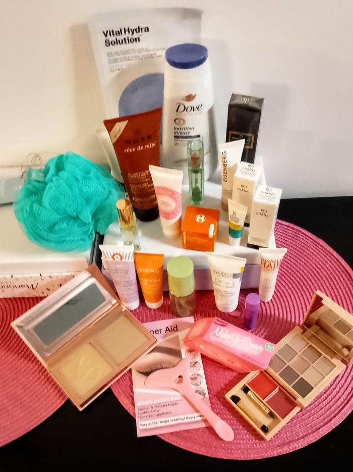 Lots 25 cosmétiques