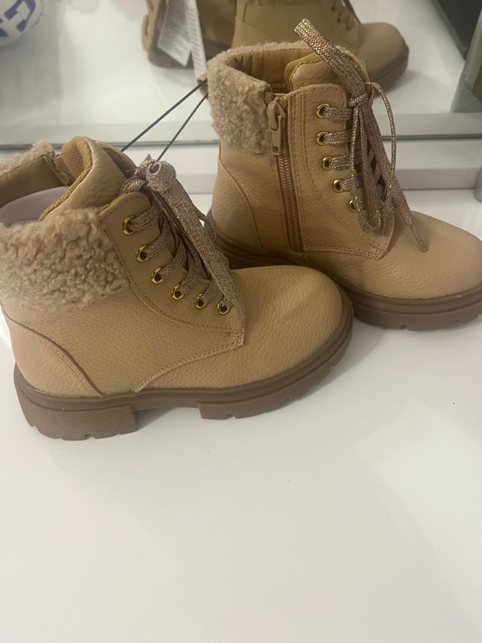 Boots Kiabi pour filles - taille 27