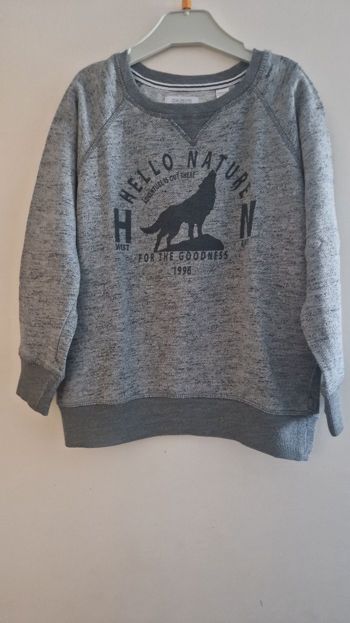 Sweat gris a motif Okaïdi 8ans