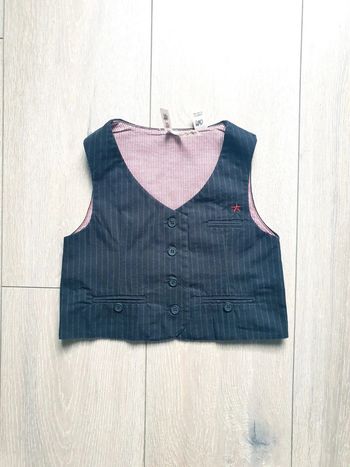 Boléro noir a rayures. Garçon 3 ans. Marque Okaidi