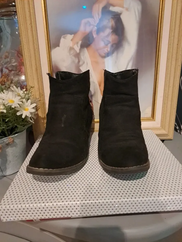Bottines brodé fleur 🌸 - photo numéro 4
