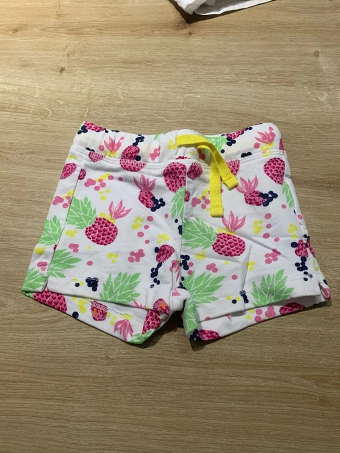 Short 6-9 mois / 68cm