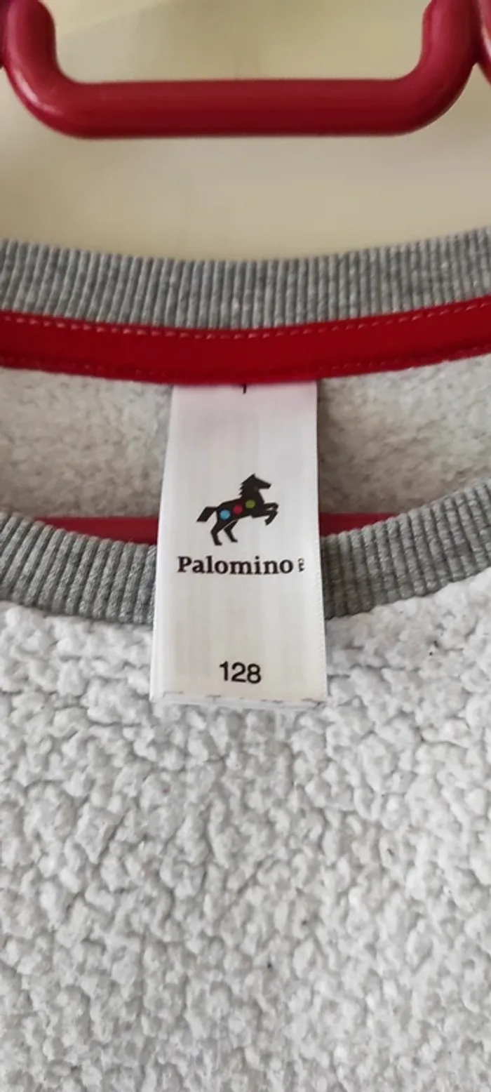 🐼Sweat 128 cm palomino  très bon état  🐼 - photo numéro 2