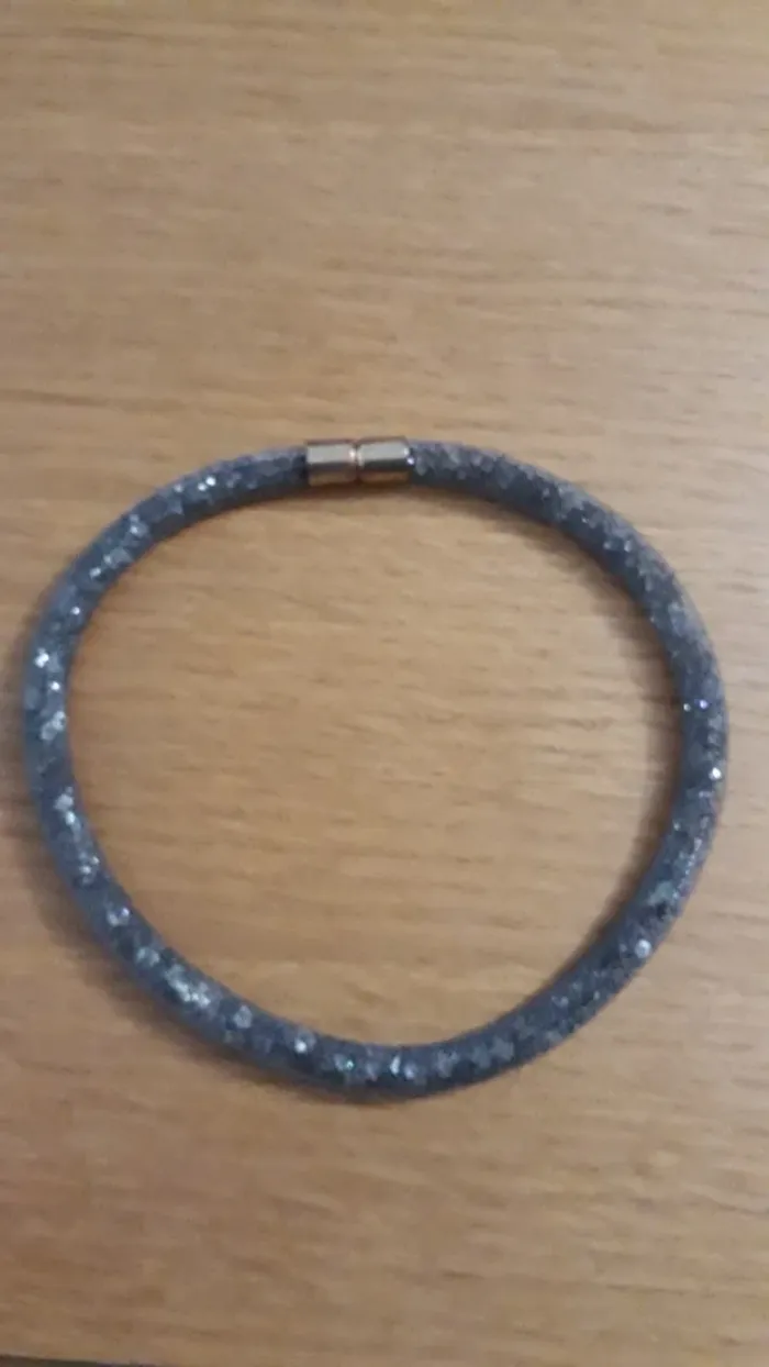 Collier ras du coup