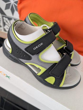 Sandales d'été garçon. Taille 30. Neuf. Geox 