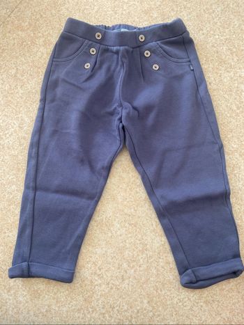 2 pantalons en tissus