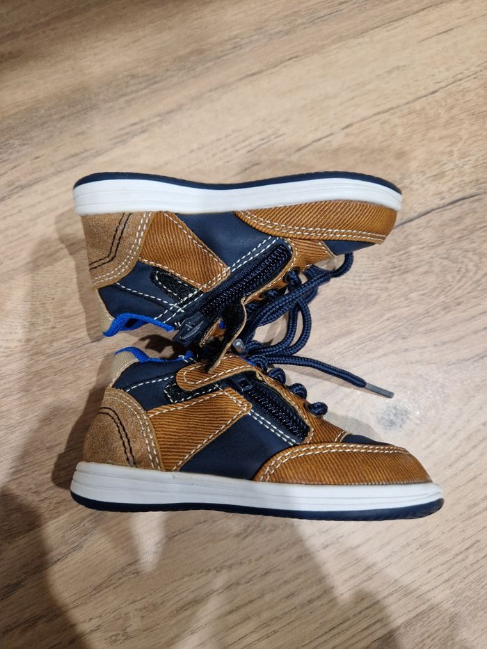 Chaussures 19 - photo numéro 3