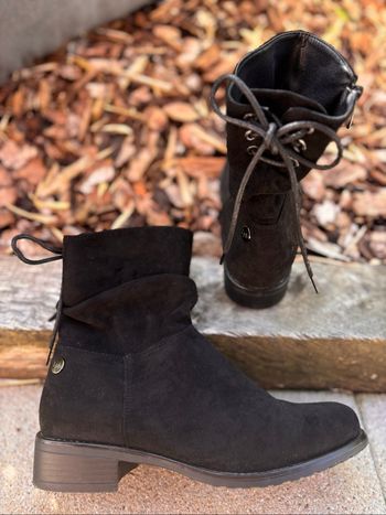 Botines noir LPB en suedine avec lacet cheville pointure 38