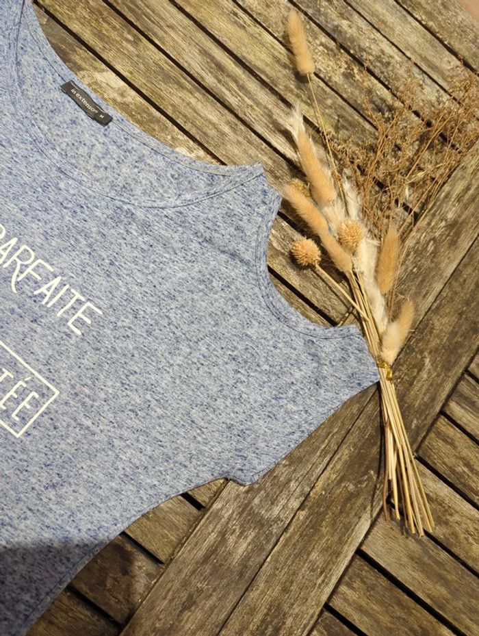 T-shirt M épaule dénudé - photo numéro 3
