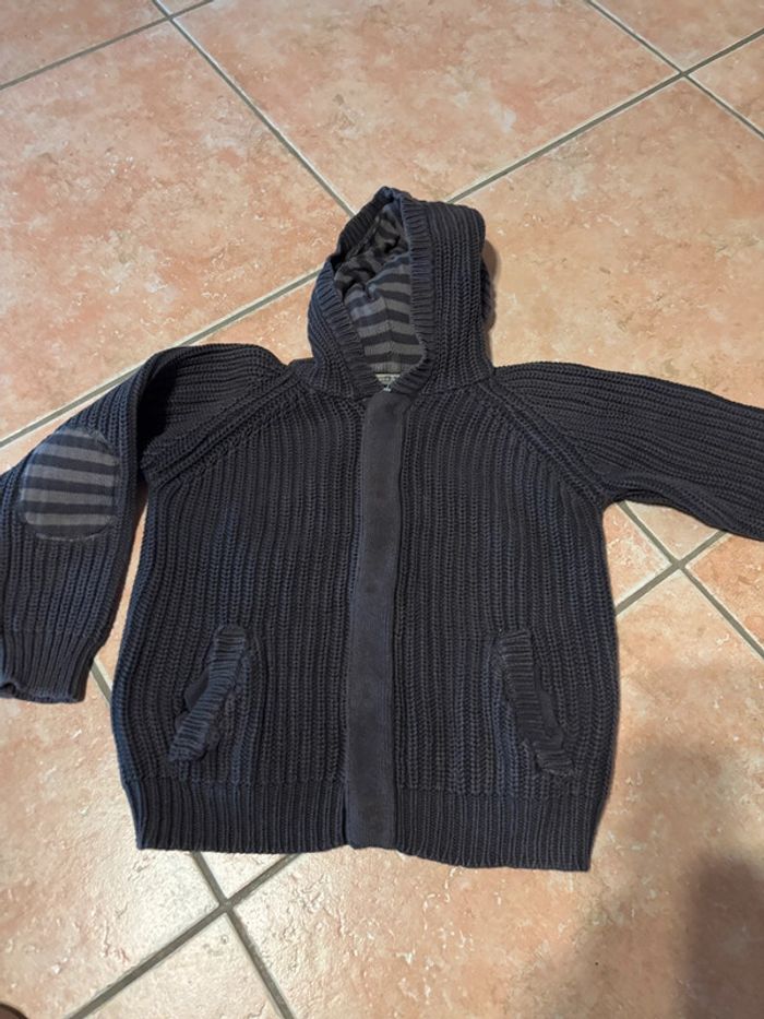 Pull gilet zip tape à l’œil