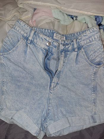 Short en jean stradivarius taille 38