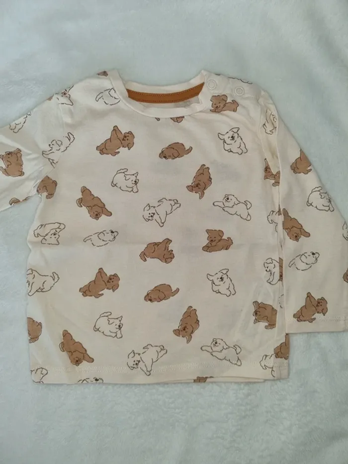 Tee-shirt manches longues taille 9 mois