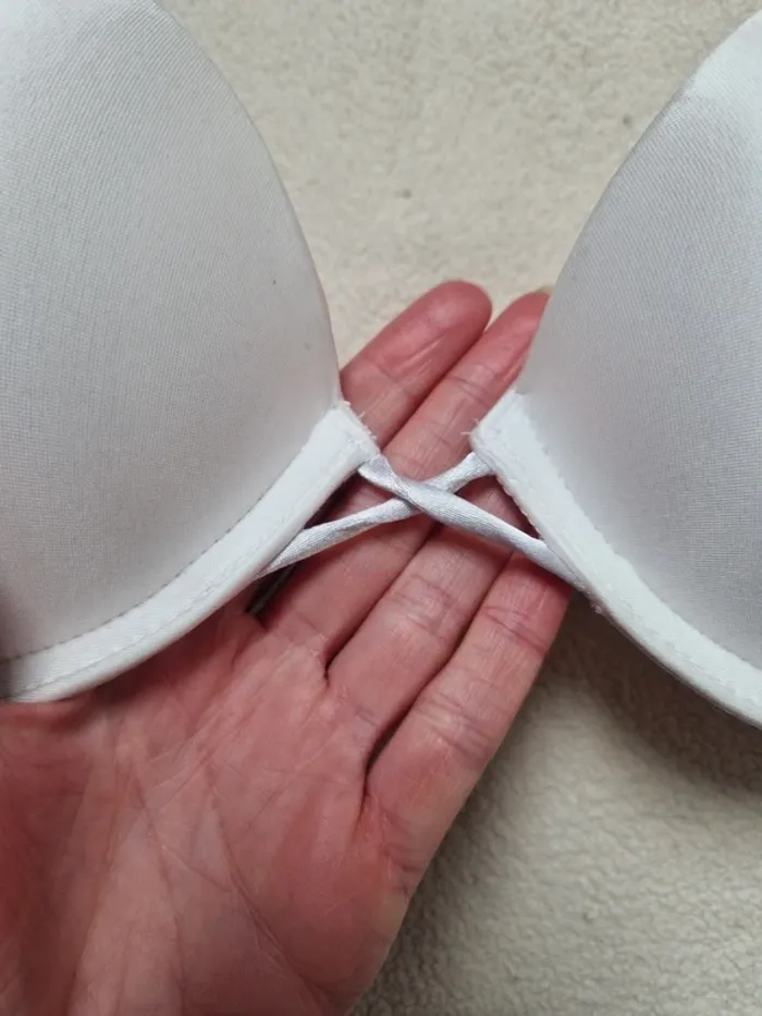 Neuf jolie soutiens gorge Bombshell blanc lisse push up victoria's secret taille 82B - photo numéro 3