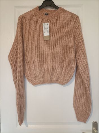 Joli pull neuf type laine rose XS kiabi