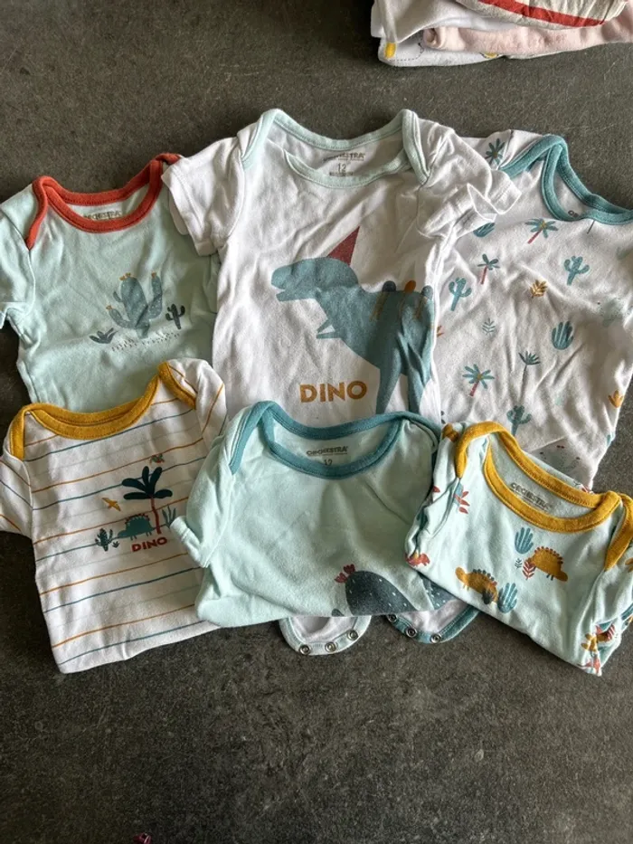 Lot de 6 bodys manches courtes 12 mois