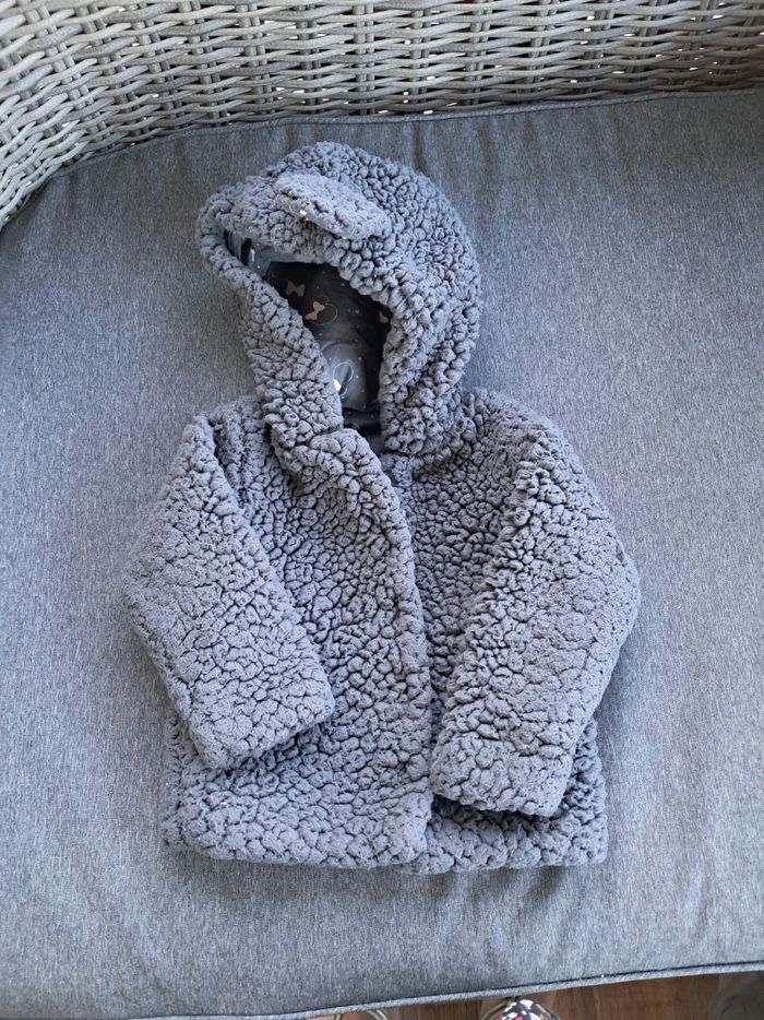 Veste bouclette minnie capuche 24 mois grise
