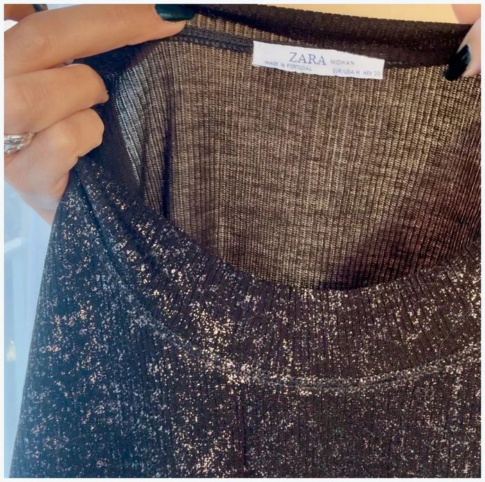 Haut Zara noir et bronze taille S très bon état - photo numéro 4