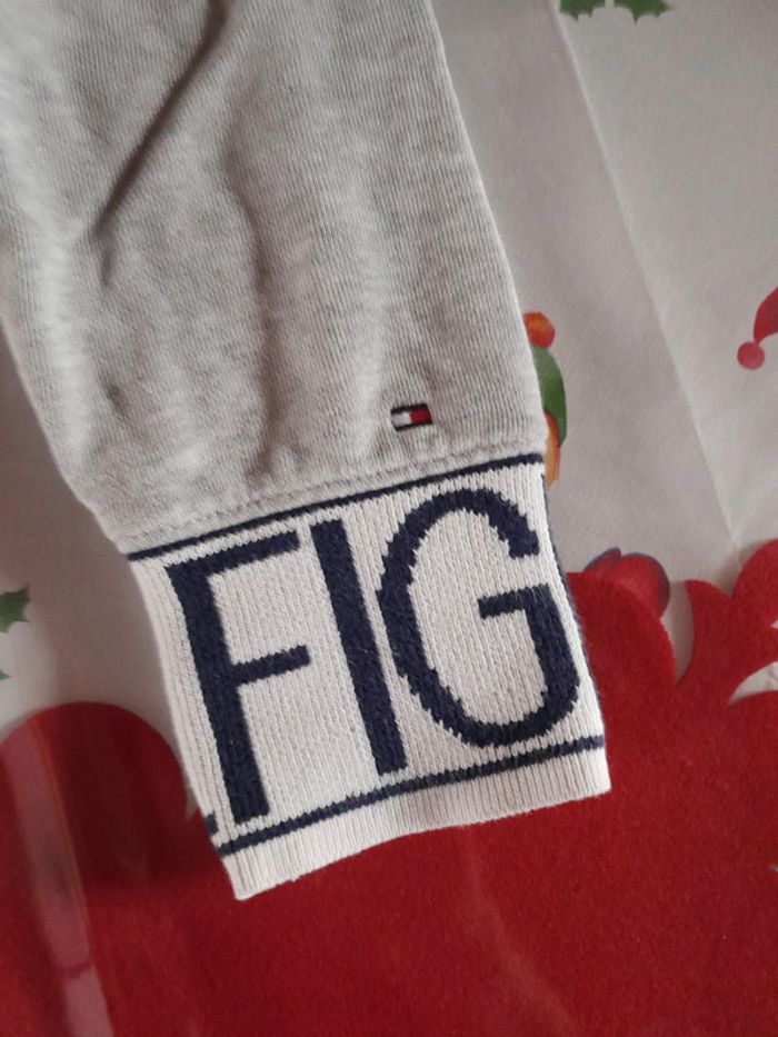 Pull tomme hilfiger taille s 🚺 - photo numéro 3
