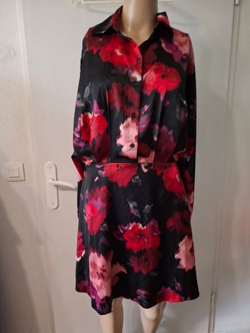 Robe c&à taille 40 en très bon état
