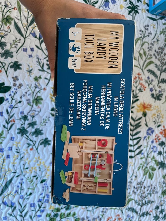 Atelier avec des outil en bois