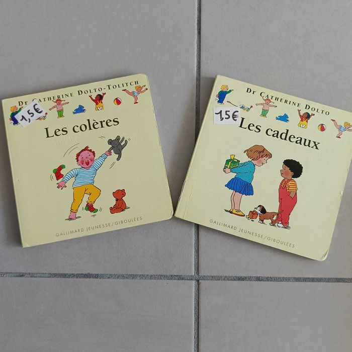 Lot livres bébé