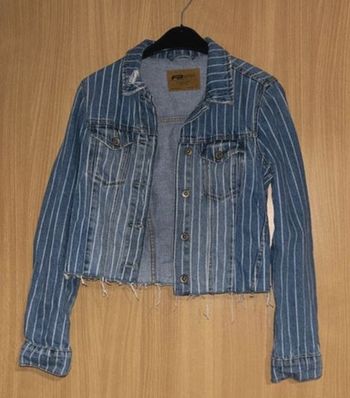 Veste en jean bleu à fines lignes blanches FB Sister - Taille S - Très bon état