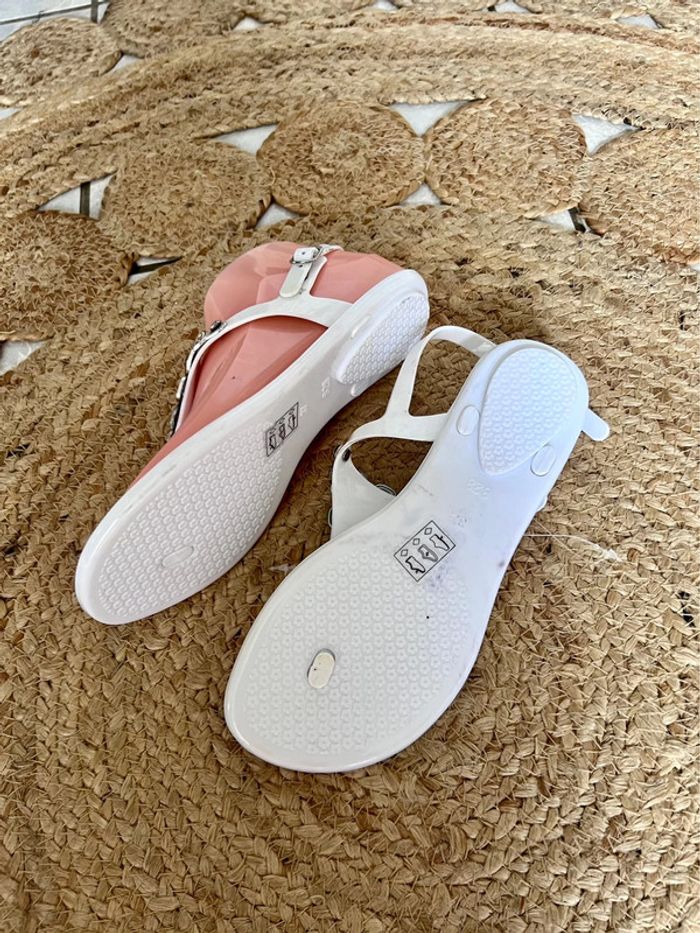 Sandale blanche dorée avec strass rose taille 37 - photo numéro 4