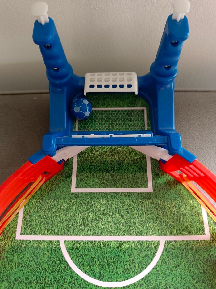 Petit jeu de foot - photo numéro 2