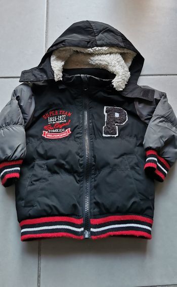 Manteau taille 12 mois