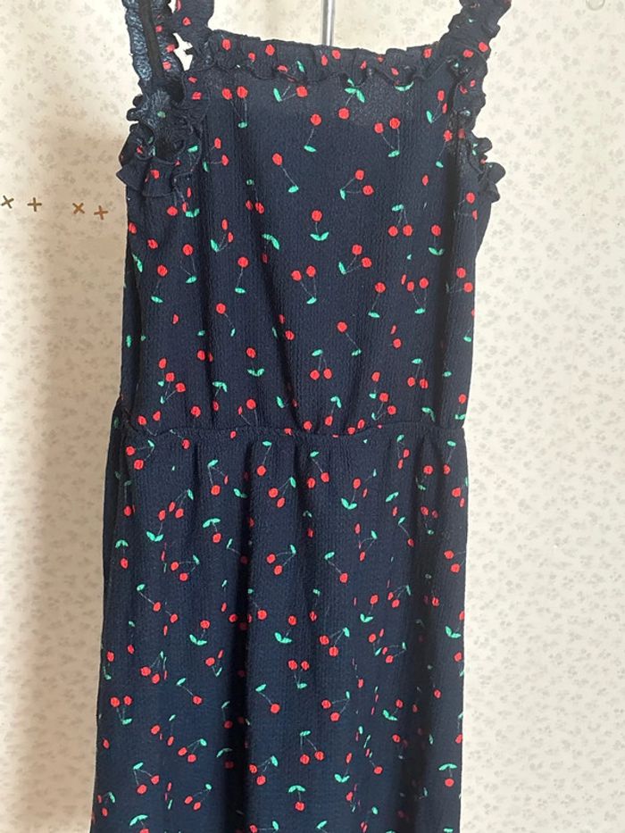 Robe cerise taille 12ans marque kiabi - photo numéro 2
