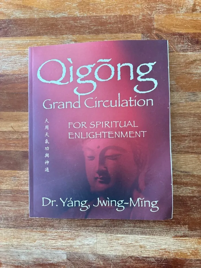 Livre qigõng grand circulation fort spiritual