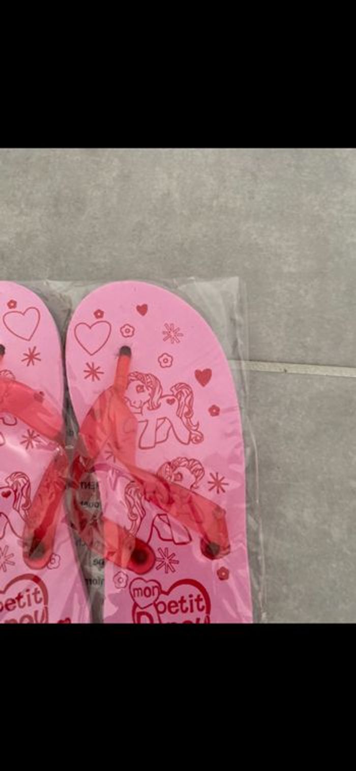 Tongs Mon petit poney Neuve Taille 25/26 - photo numéro 6