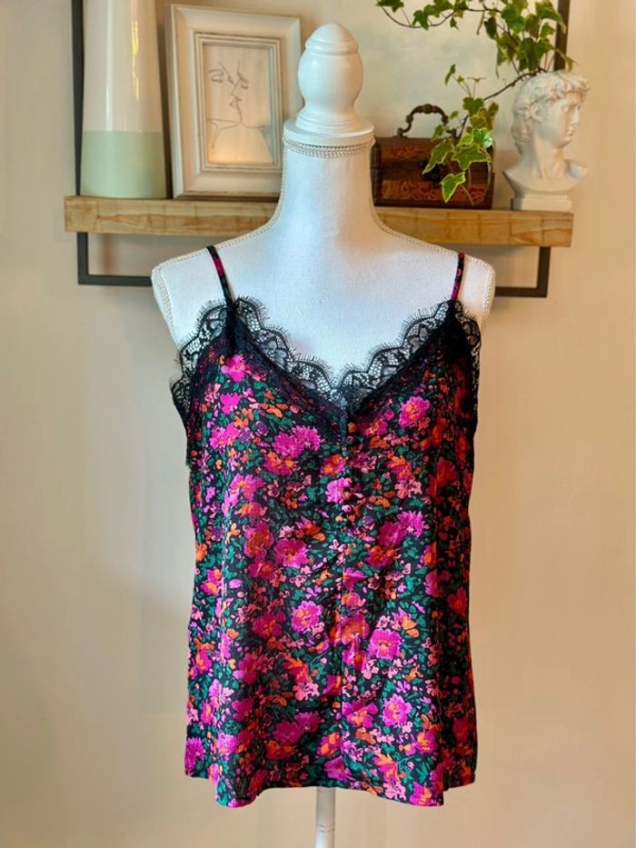 Top fleuri à dentelle – Jubylee – Taille M/L