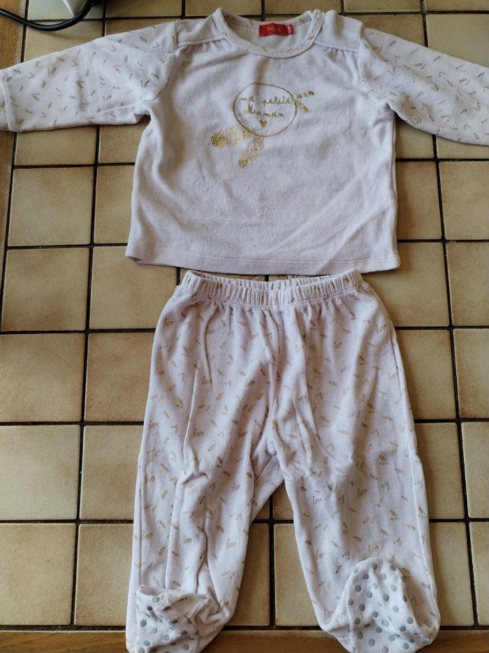 Pyjama 2 pièces, taille 12 mois