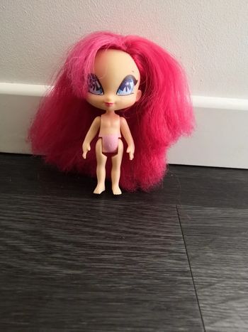 Poupée pop pixie