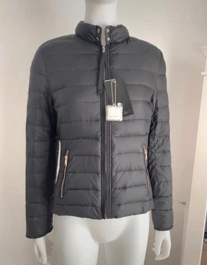 Veste noire doudoune en plumes Zara