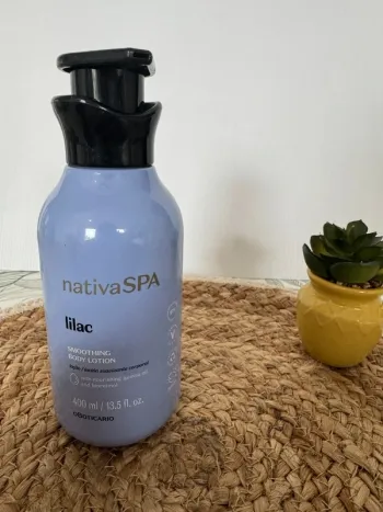 Nativa SPA Loción Hidratante Lilac 400ml à utiliser 12 mois après ouverture, valeur 18€