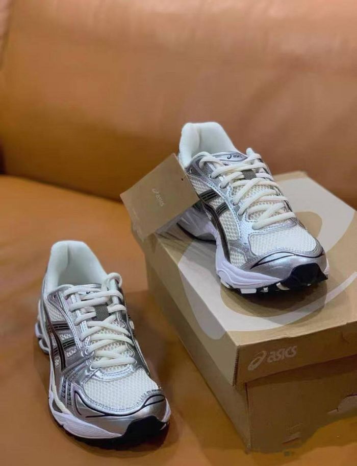 Asics Gel-Kayano taille 43.5 - photo numéro 2