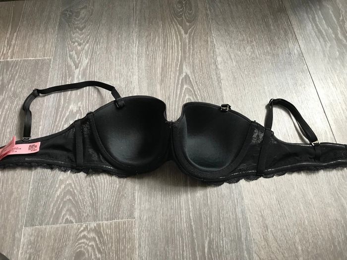 Soutien gorge noir - photo numéro 3