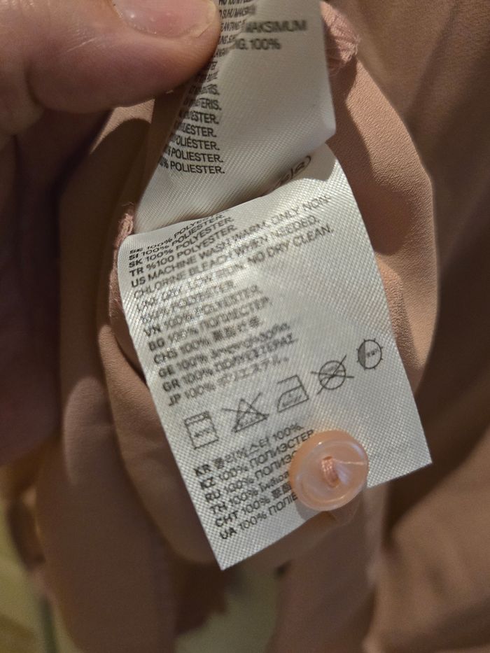 Chemise rose à lavallière noire T.44/46 H&M neuve - photo numéro 10